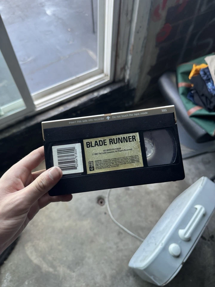 Blade Runner VHS 1982 Embassy Home Entertainment Harrison Ford Original Release - Image 4 of 4