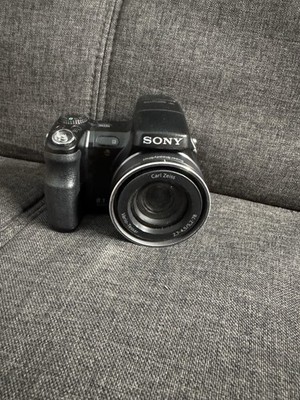 Sony Cyber-shot DSC-H9 8.1MP Digital Camera No Charger Or Battery Tested