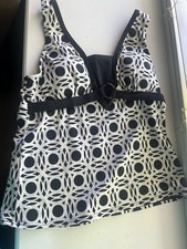 Catalina Women's Tankini Swim Top Size 6 Black/White Geometric Wide Strap