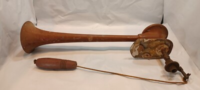 Vintage Boat/Truck Trumpet Style Air Horn with Toggle 15 1/2'' Long