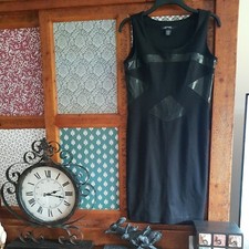 dress size 6.sharagono studio.party.cocktail.birthday.holiday.xmas.sale