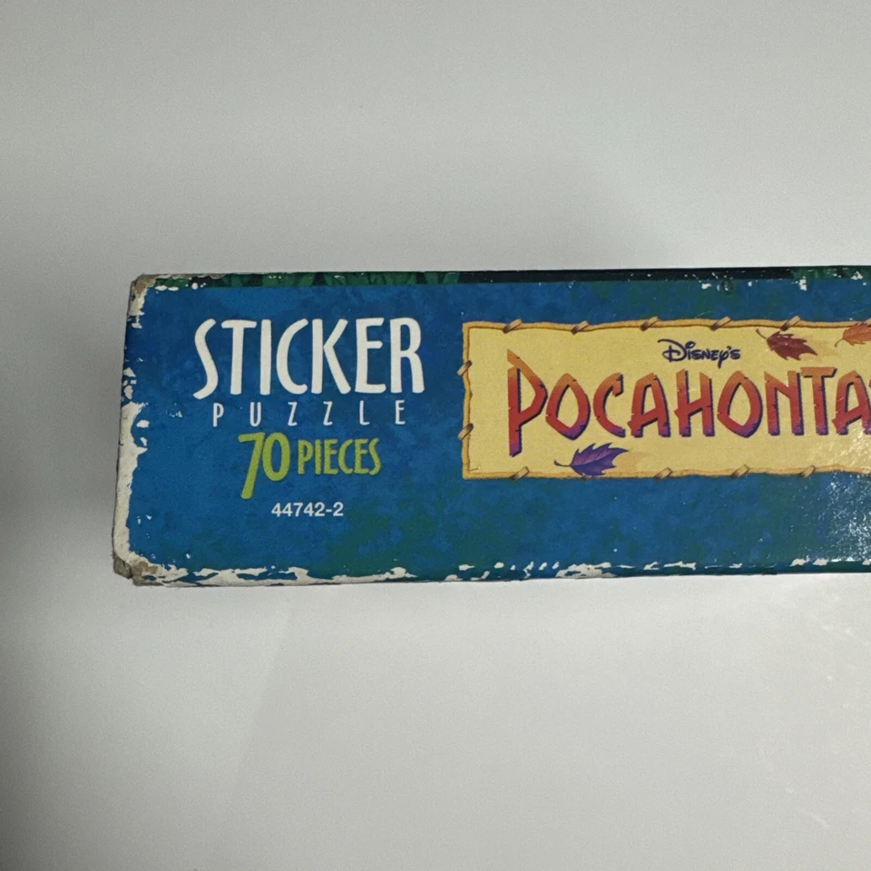 Rompecabezas de pegatinas de 70 piezas Disney Pocahontas vintage años 90 - 31 pegatinas NUEVO SIN USAR Foto 3 de 4