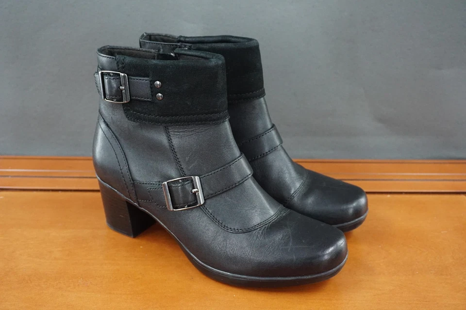 Clarks Emslie Twit Boots Womens 8.5 Black Ankle Buckle Zip Block Heel Leather - Image 3 of 4