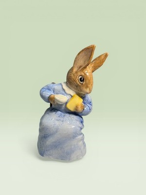 Vintage F. Warne & Co Beatrix Potter Cottontail Figurine Beswick