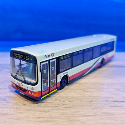 EFE 27609 Wright Renown Volvo B10BLE First Manchester Piccadily Bus