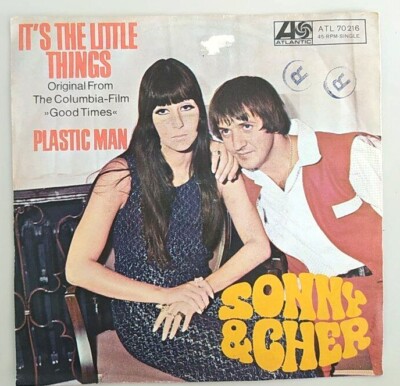 7''  SONNY & CHER  -  IT'S THE LITTLE THINGS Filmmusik GOOD TIMES, Plastic Man