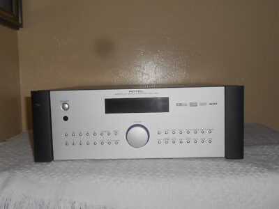 Rotel  RSX-1056 Surround  Receiver (FOR REPAIR/PARTS) PLEASE READ DESCRIPTION!!