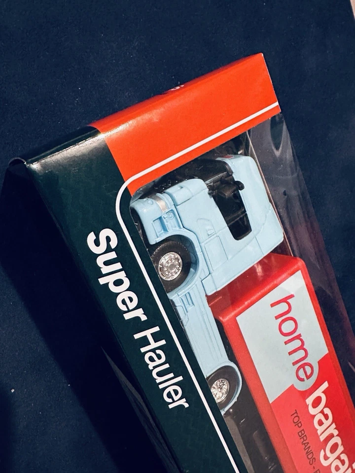 Camión modelo diecast Scania V8 Super Hauler 1:64 Foto 4 de 4