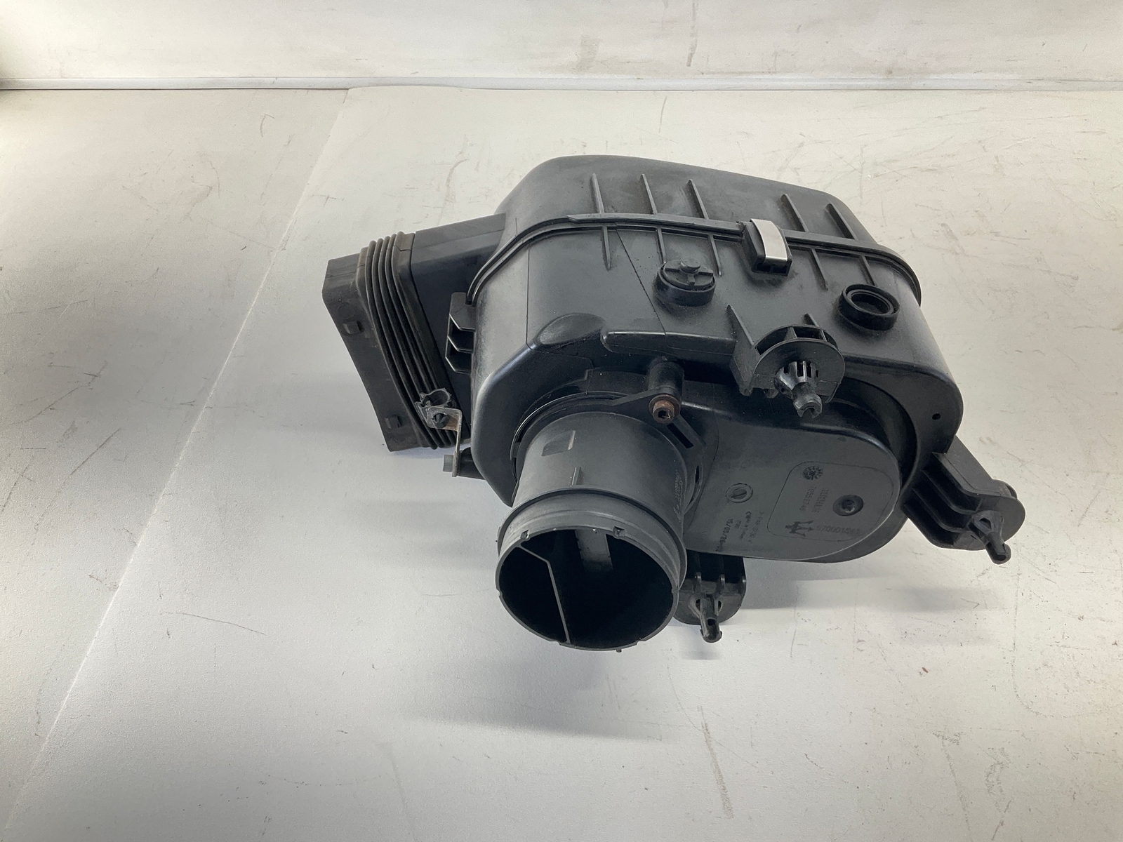 14-17 MASERATI Ghibli 3.0L Front Left & Right Air Intake Cleaner Box