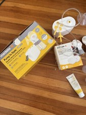Medela Pump In Style Double Electric Breast Pump - White (101041361)