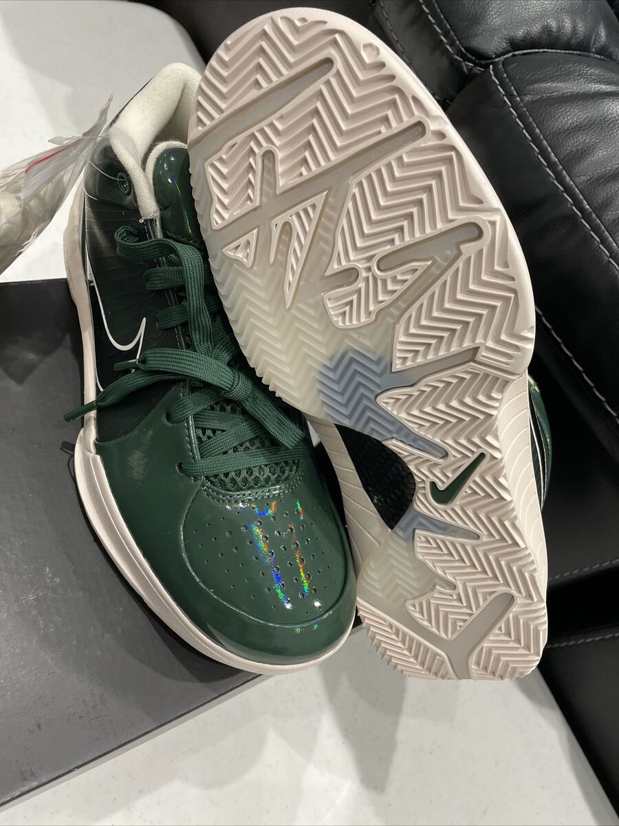 Nike Kobe 4 IV Protro Undefeated UNDFTD Fir Green size 9 Nike Kobe 4 IV Protro Undefeated UNDFTD Fir Green size 9