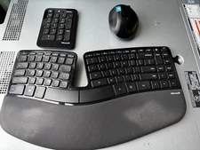 Microsoft Sculpt Ergonomic Wireless Keyboard & Mouse Set Model 1559
