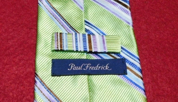 PAUL FREDRICK HECHO EN EE. UU. CORBATA A RAYAS VERDE/AZUL/PÚRPURA - CORBATAS DE DISEÑADOR. Foto 3 de 3