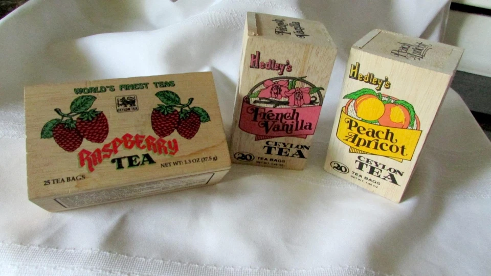 DECORATIVE 3 COLORFUL WOOD CRATE TEA BOXES, PLUS ONE BONUS TEA TIN - Image 4 of 4