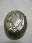PORCELAIN CAMEO LOCKET PENDANT VINTAGE — photo 4