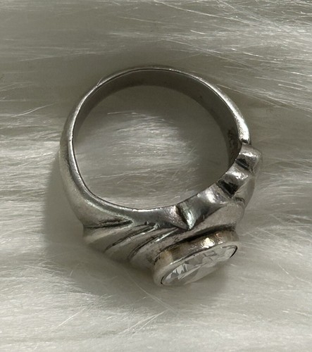 Vintage Deco Nouveau Faux diamond cocktail ring - Picture 4 of 6