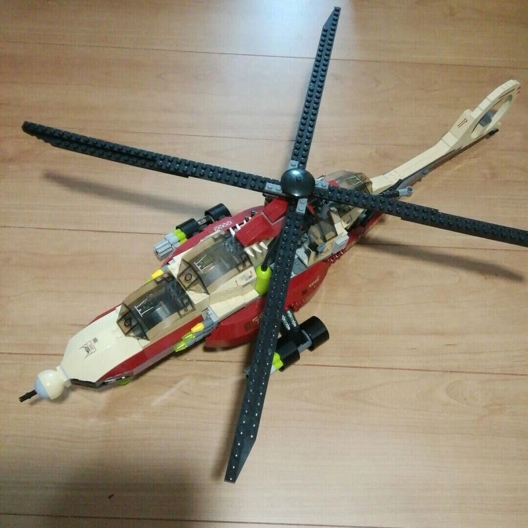 LEGO #7477 Dino Attack T-1 Typhoon vs T-Rex - Incomplete few Only small pieces