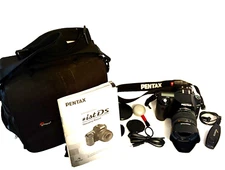 Pentax *ist DS SLR Digital Camera New Li Batteries & 32GB SD Card 18-55mm lens +