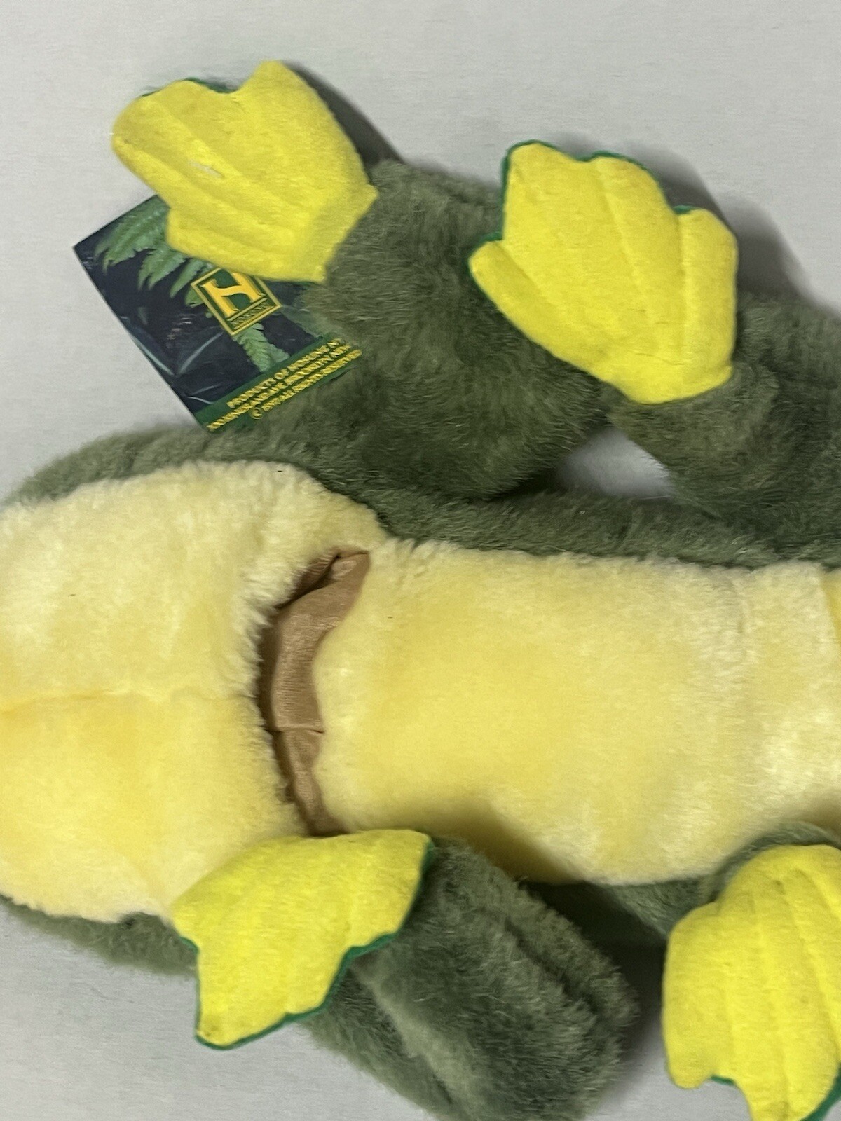 Iguana Lizard Reptile Puppet Hosung Brand Plush w/Tags 1997