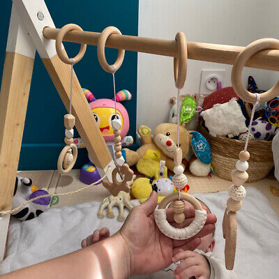 4 Stück Baby Spielzeug Beißring kgeborenes Hängendes Bett Holz Baby Anhänger k