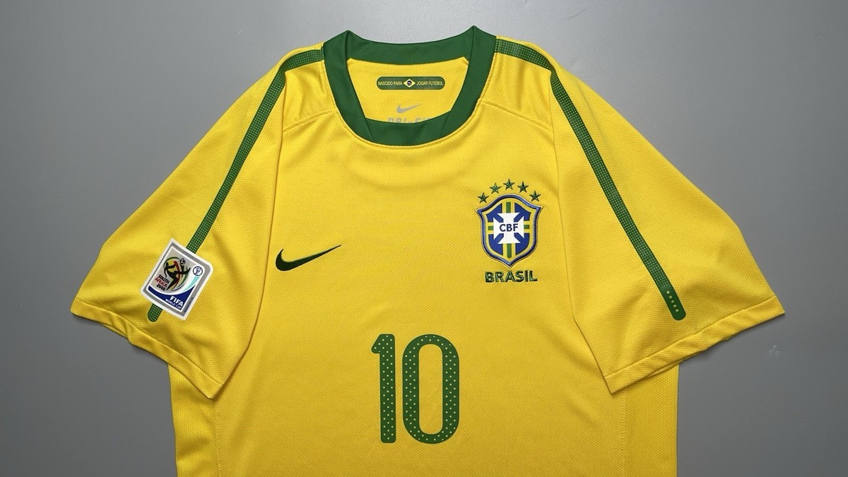 BRAZIL NIKE 2010 WORLD CUP FOOTBALL HOME JERSEY #10 KAKA SIZE “M