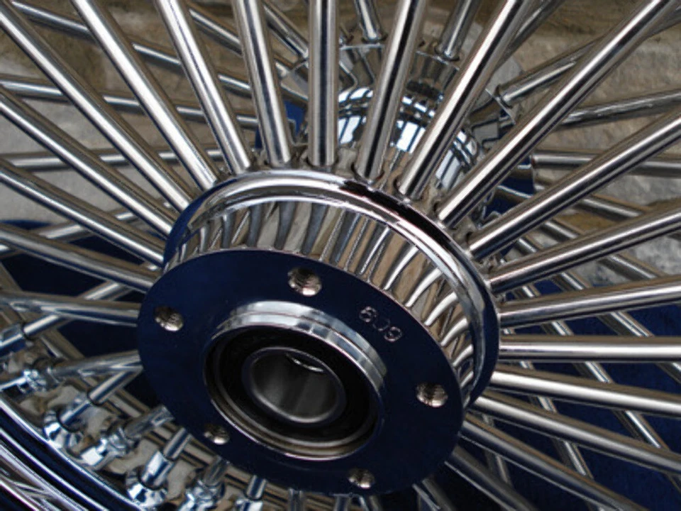 RUEDA DE RADIOS GRUESOS 21X3.5 52 120/70-21 NEUMÁTICO SHINKO CON ABS HARLEY TOUR BAGGER 2008-UP Foto 4 de 4