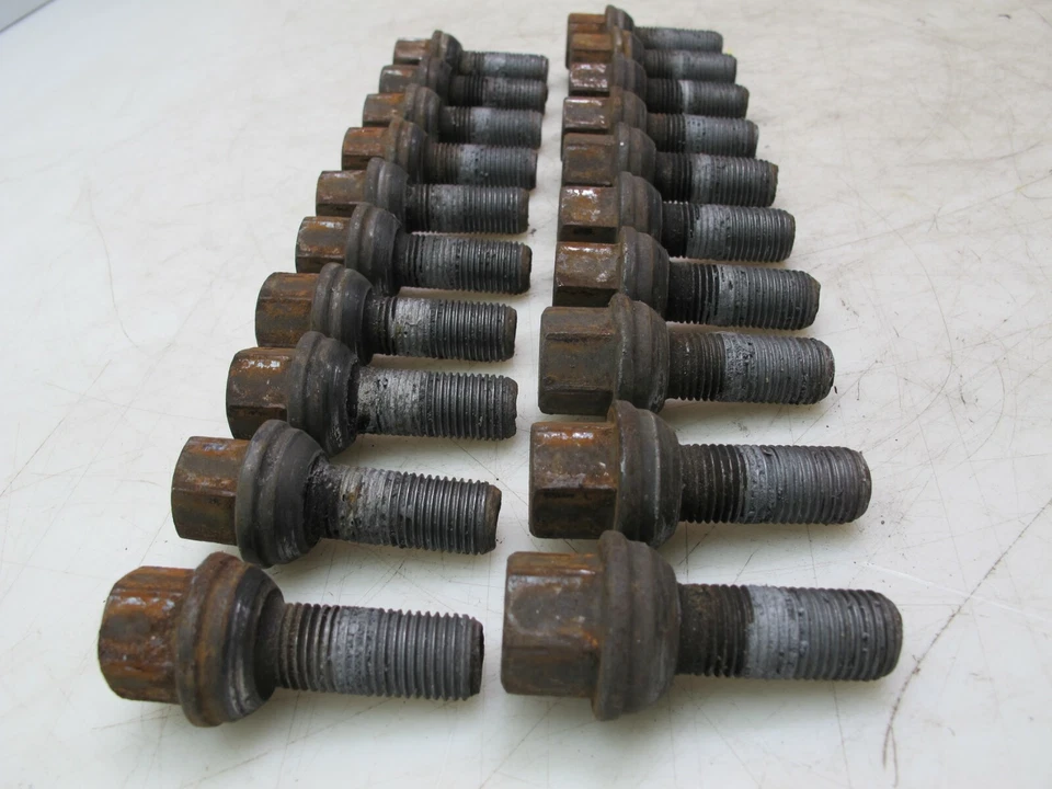 Dodge Sprinter 2500 2003-2006 juego de tornillos de tuerca de llanta delantera y trasera OEM Foto 4 de 4