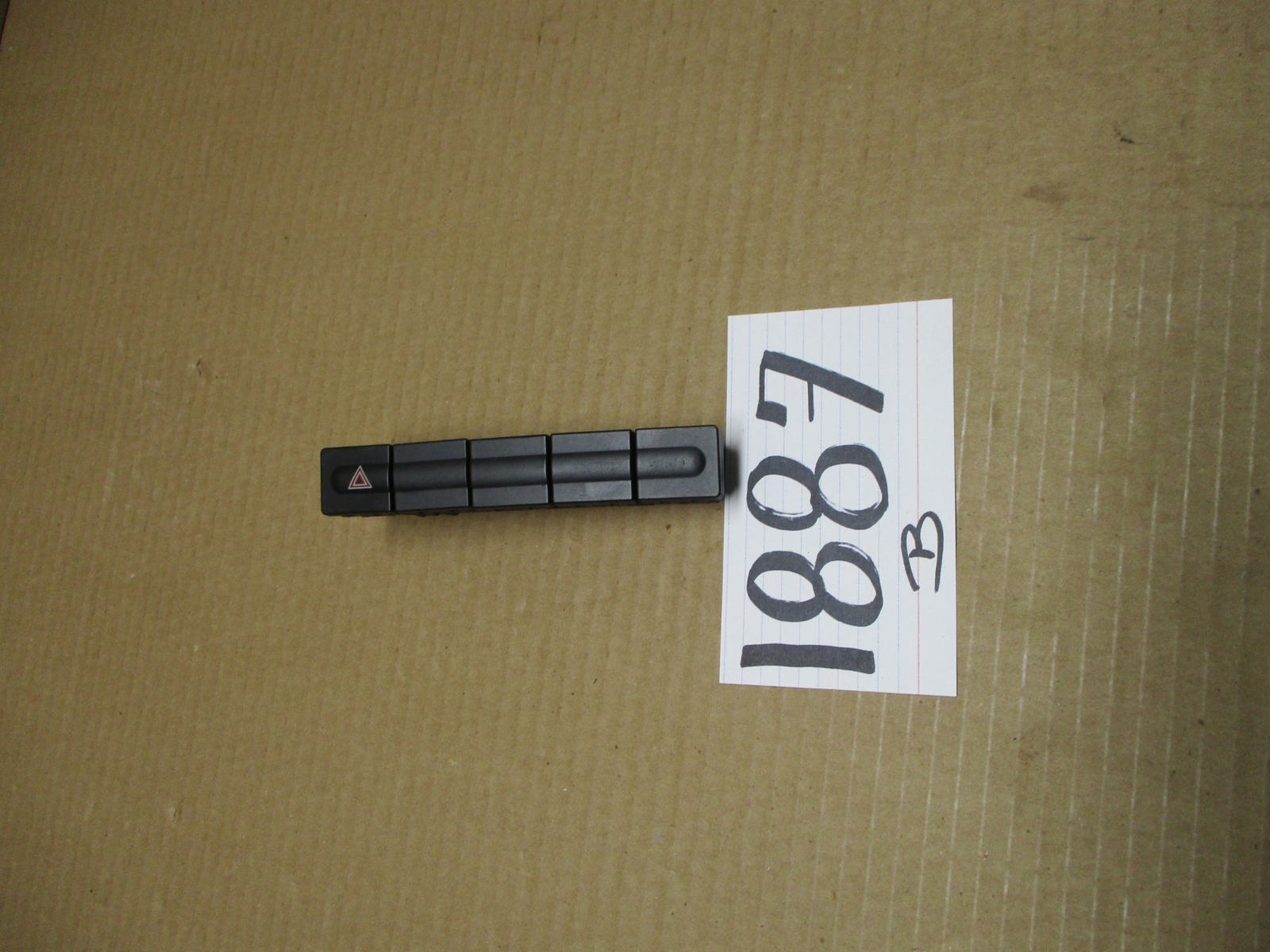 05 06 07 Ford Five Hundred Used Hazard Light Switch #1887-B