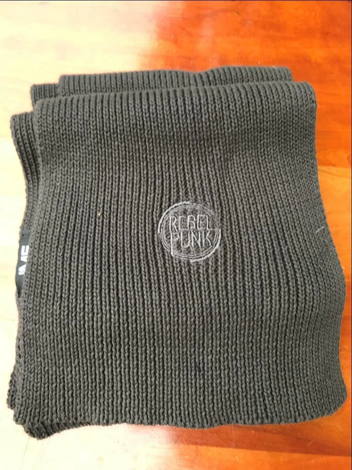 Under Me Rebel Punk Unisex Bufanda Negra 100% Algodón Talla Única (75"x11") Foto 3 de 4