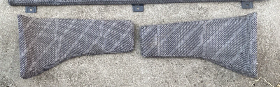 Insertos interiores Cab Plus gris oscuro LX 86-93 Mazda B2000 B2200 B2600i extra Foto 2 de 4