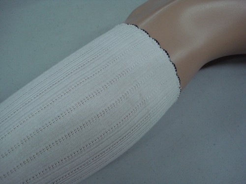NWOT Hue Thin Comfort Top Rib Knee High Socks One Size 6 Pair Ivory Nice #28D - Picture 4 of 4