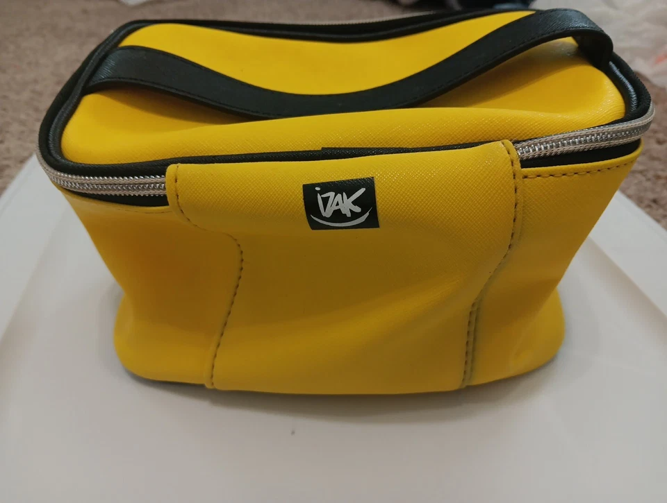 Bolso de cosméticos Izak New York amarillo 'Speak Love' NYC Foto 4 de 4