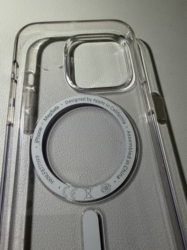 Apple iPhone 14 Pro MagSafe Case 2