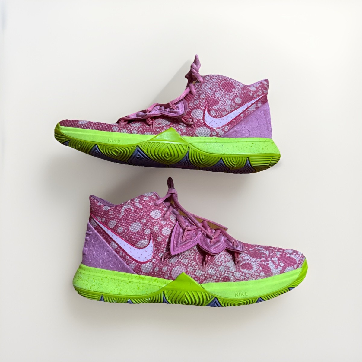 Nike x SpongeBob SquarePants Kyrie 5 