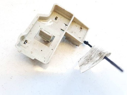 6935331 Lampenträger Rücklicht Rückleuchte innen Heckklappe 27 DE2762747-57