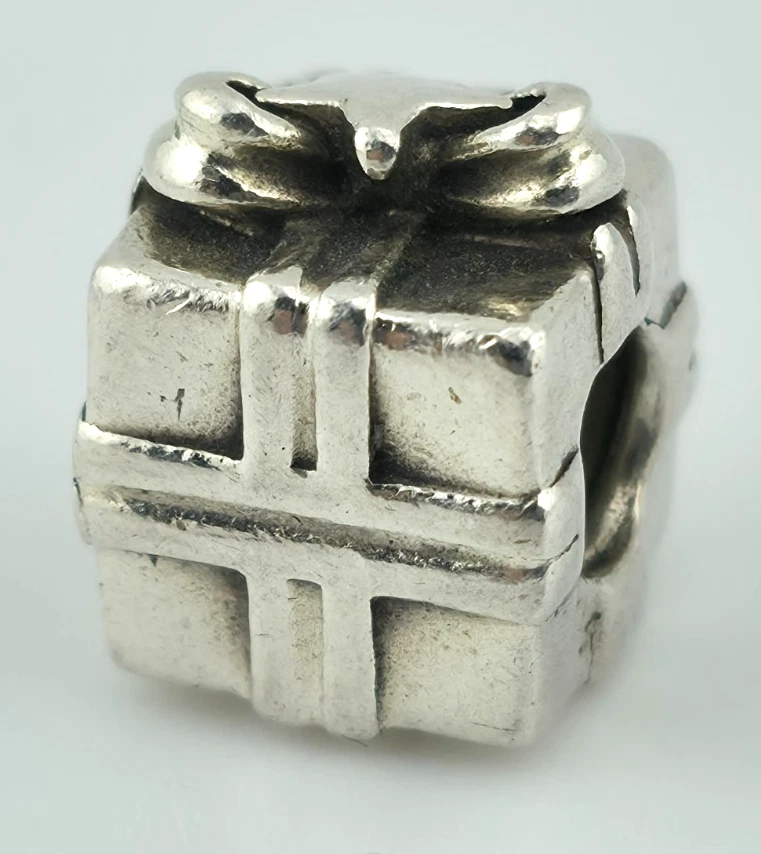 Pandora Silver Star Christmas Present Charm S925 ALE - Image 2 of 3