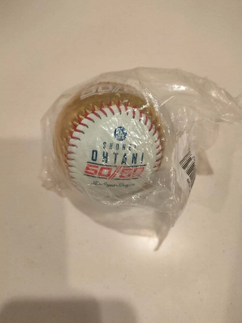 Shohei Ohtani 50/50 Commemorative Ball - thumbnail 2