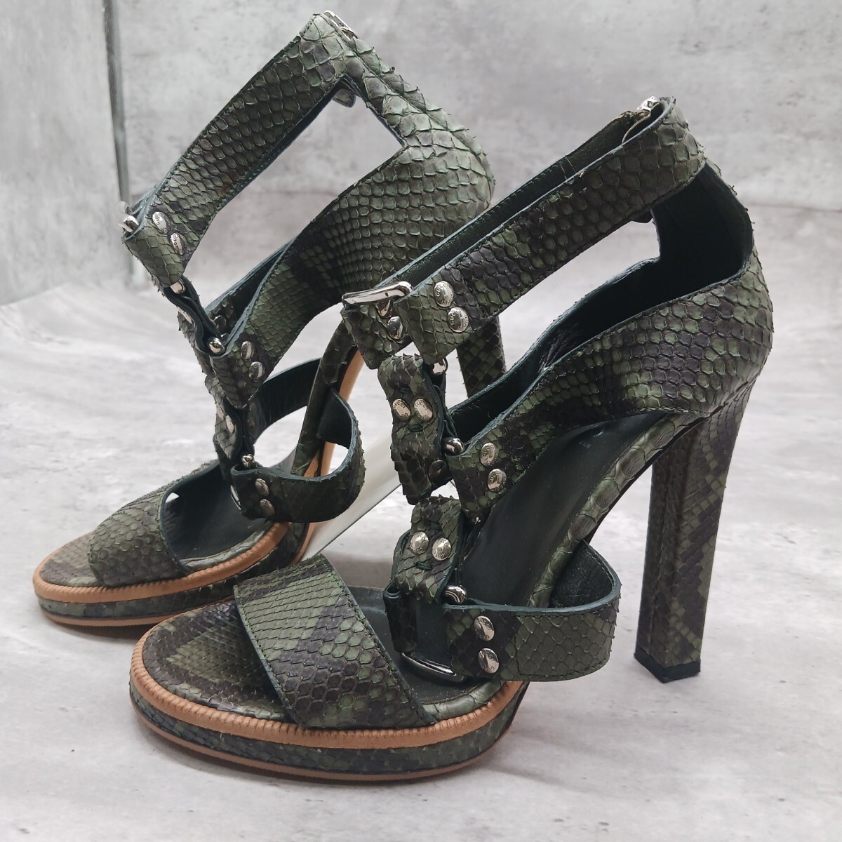 Womens GUCCI  Level GUCCI  Python Pumps High Heel… - image 4