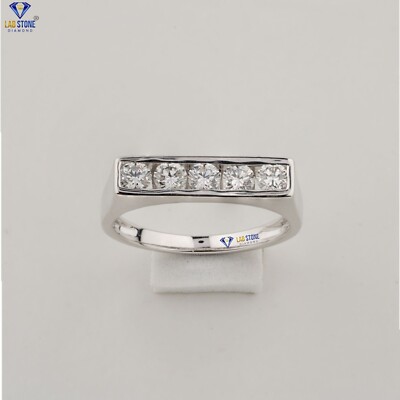 0.635 TDW Round Brilliant cut Labgrown Diamond Ring  925 silver Labstone