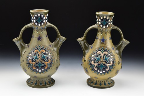 Imperial Amphora Porcelain Vases with Russian Dignitaries - Picture 4 of 9