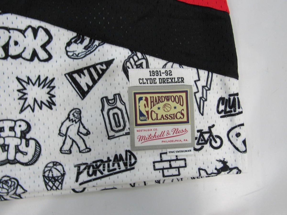 Clyde Drexler サイン入りジャージ 22 Team USA Clyde Drexler Autographed White Jersey JSA Stock