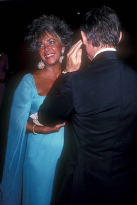 Elizabeth Taylor und Roddy McDowall während der Nolan Miller Party 4x6 Foto