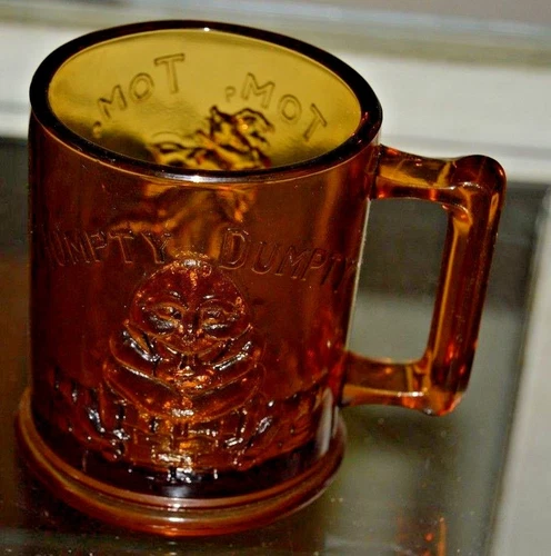 Vintage Amber Glass HUMPTY DUMPTY Tom Tom The Piper's Son Coffee Mug Rare MINTY