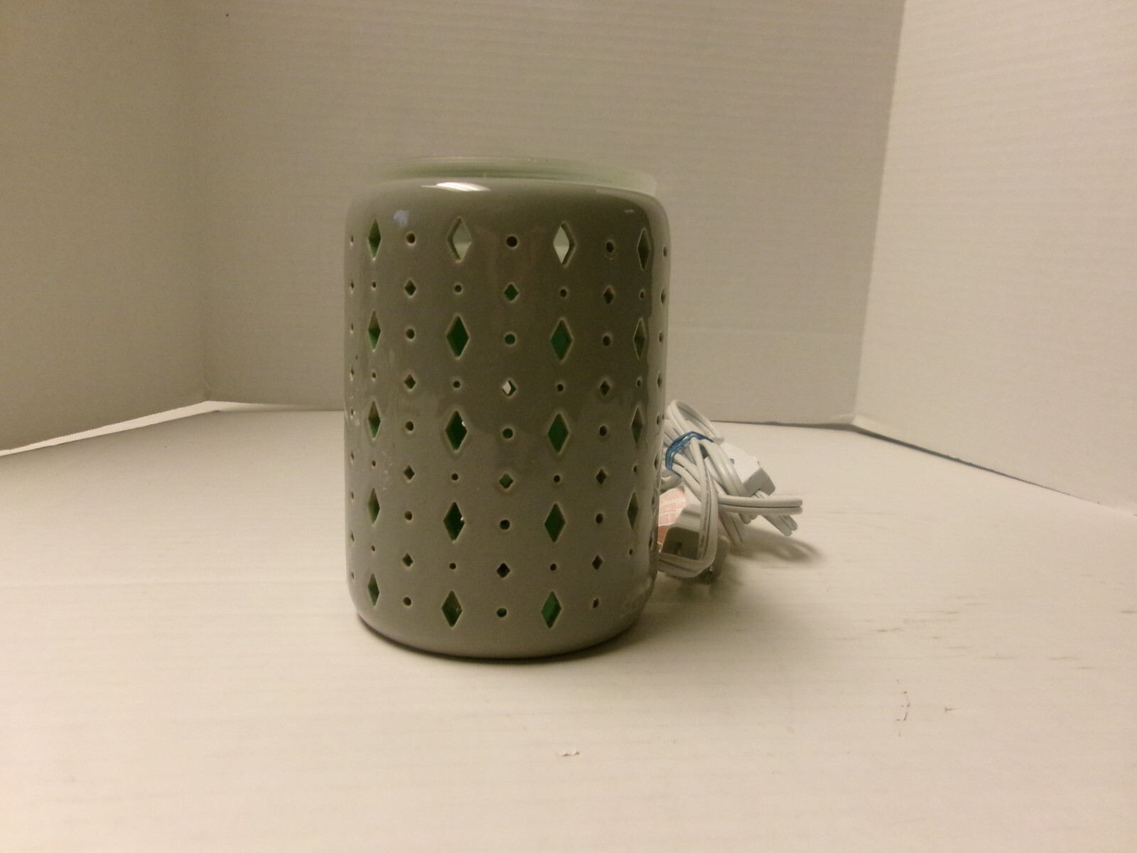 Picture 1 of 4