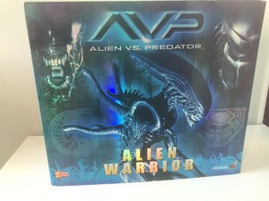 hot toys alien warrior avp