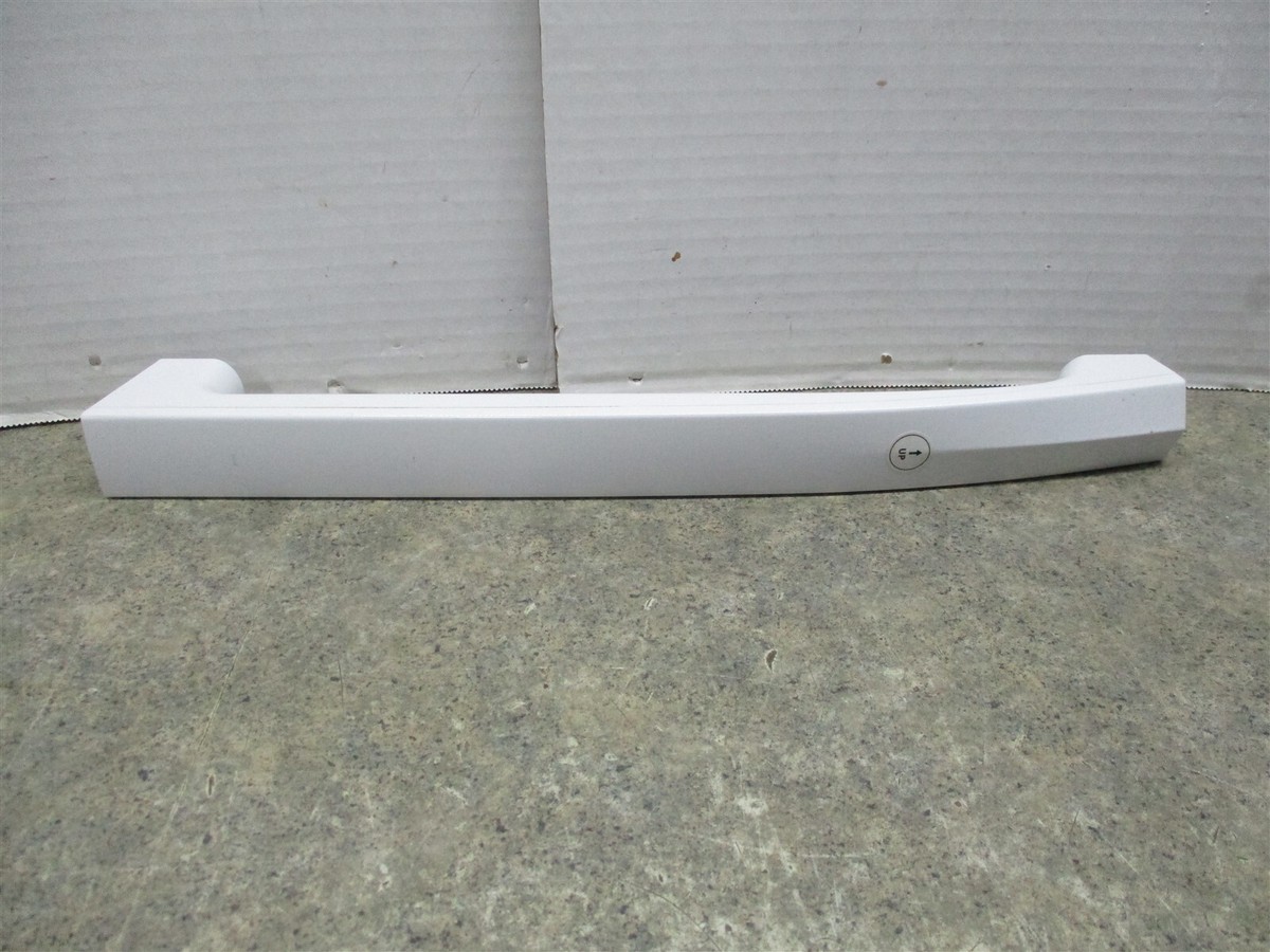 INSIGNIA REFRIGERATOR FREEZER HANDLE DEEP SCRATCH PART