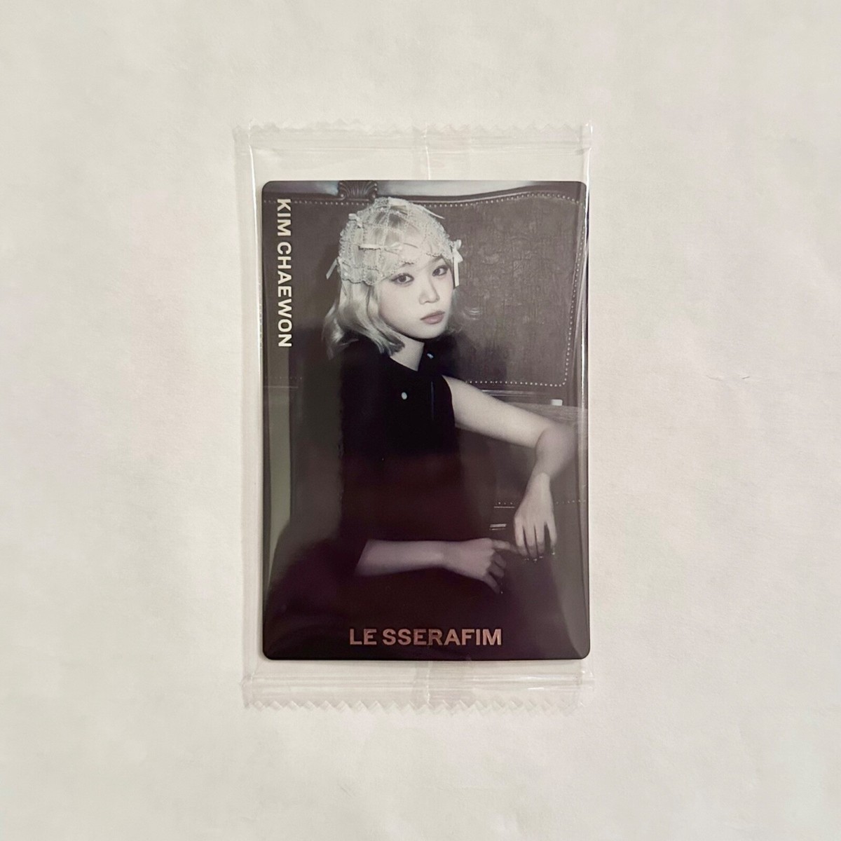 LE SSERAFIM] CRAZY JP / BANDAI Wafer benefit random sticker PC