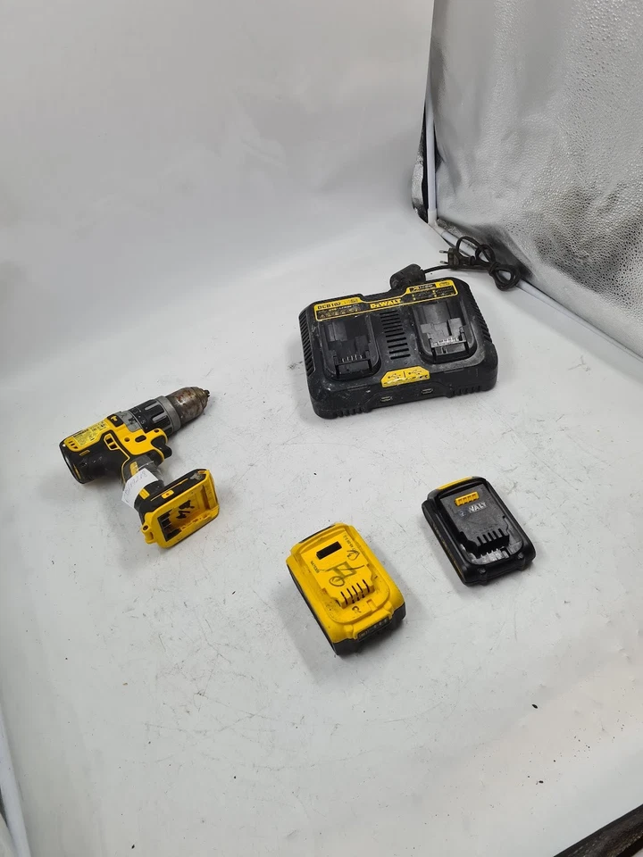 Lot De 4 Outils Électriques Dewalt - Perceuse/Visseuse DCD796, Pour Pièces - Photo 2/4