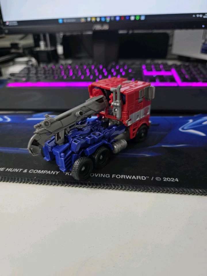 Transformers Movie Evasion Mode Optimus Prime Autobot Action Figure - Image 2 of 3