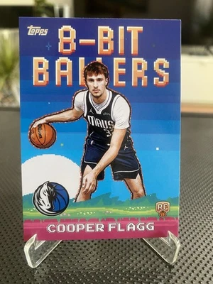 2025-26 Topps - 8 - Bit Ballers Cooper Flagg #8B - 31 - Bild 1 von 2